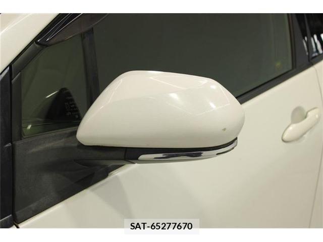 Toyota PRIUS 2017-08 6911294-21