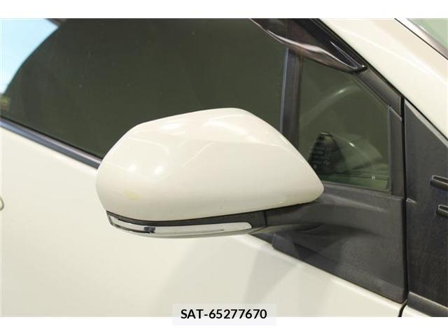 Toyota PRIUS 2017-08 6911294-22