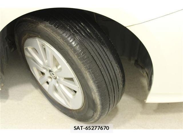 Toyota PRIUS 2017-08 6911294-29