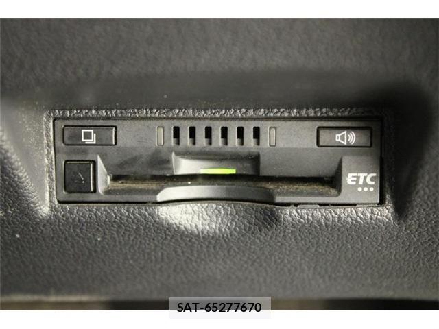 Toyota PRIUS 2017-08 6911294-6