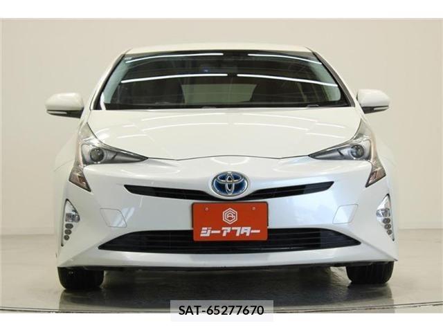 Toyota PRIUS 2017-08 6911294-8