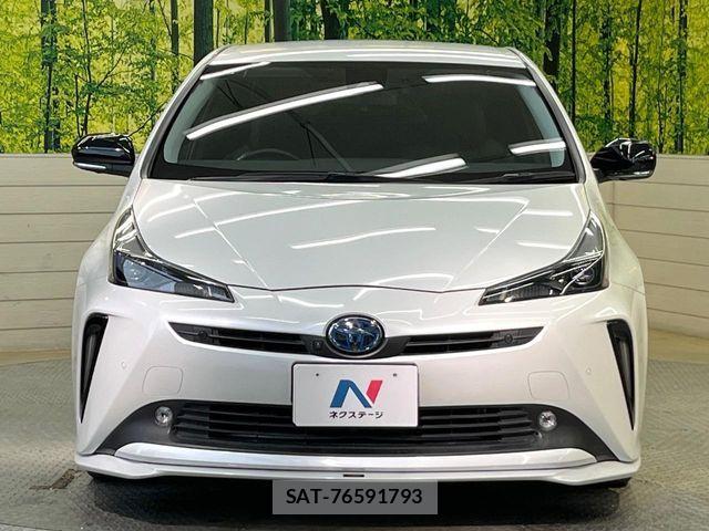 Toyota PRIUS 2021-10 6911229-13