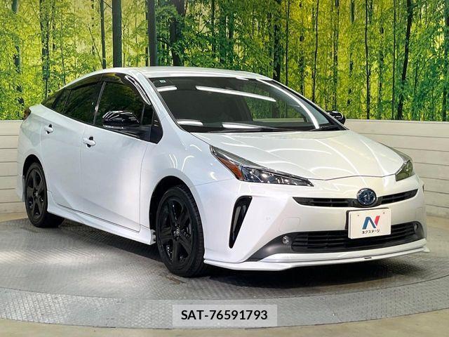 Toyota PRIUS 2021-10 6911229-15