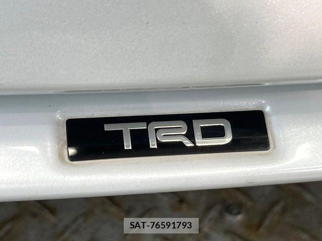 Toyota PRIUS 2021-10 6911229-2
