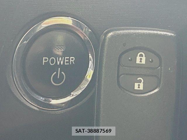 Toyota PRIUS 2009-09 6911358-7