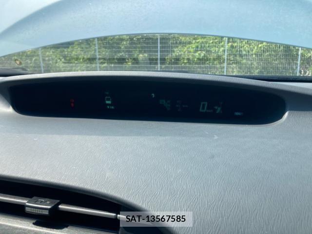 Toyota PRIUS 2009-07 6911396-16