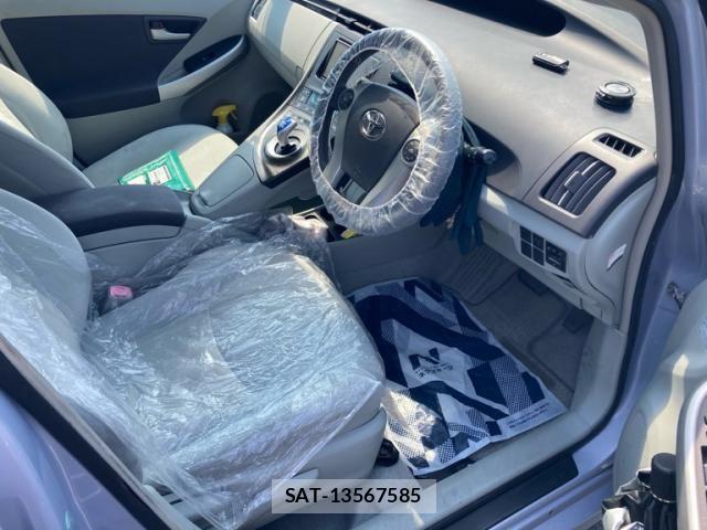 Toyota PRIUS 2009-07 6911396-23