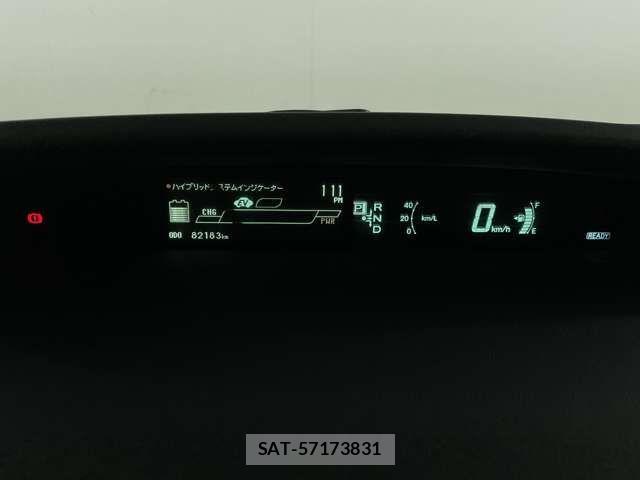 Toyota PRIUS 2013-01 6911323-11