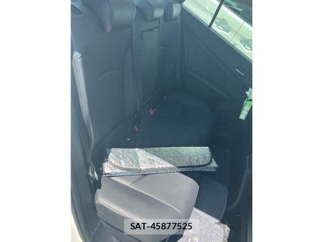 Toyota PRIUS 2019-02 6911235-11