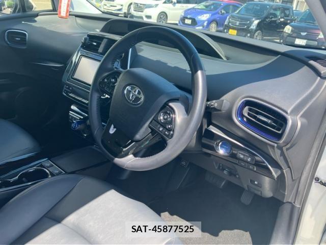 Toyota PRIUS 2019-02 6911235-16