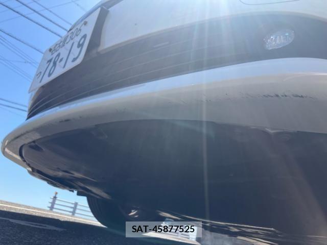 Toyota PRIUS 2019-02 6911235-28