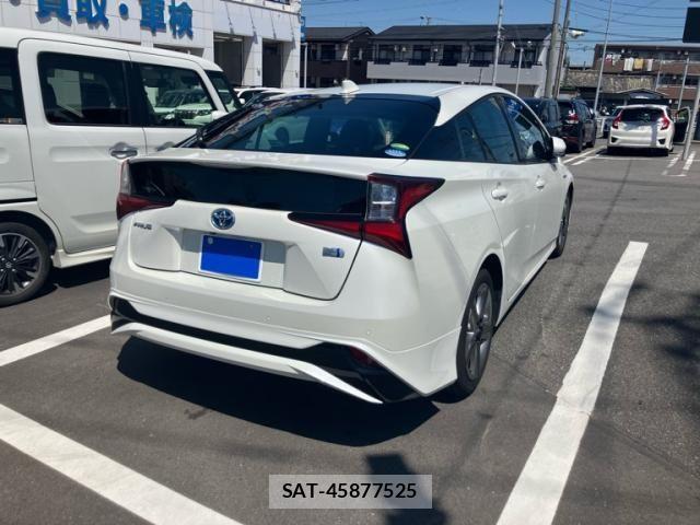 Toyota PRIUS 2019-02 6911235-3