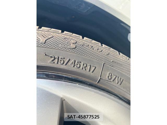 Toyota PRIUS 2019-02 6911235-7