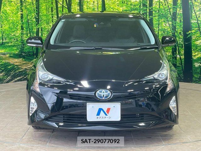 Toyota PRIUS 2018-02 6911237-13