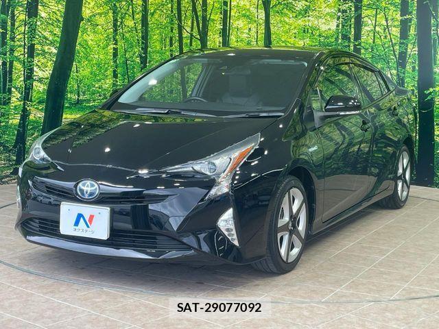 Toyota PRIUS 2018-02 6911237-15