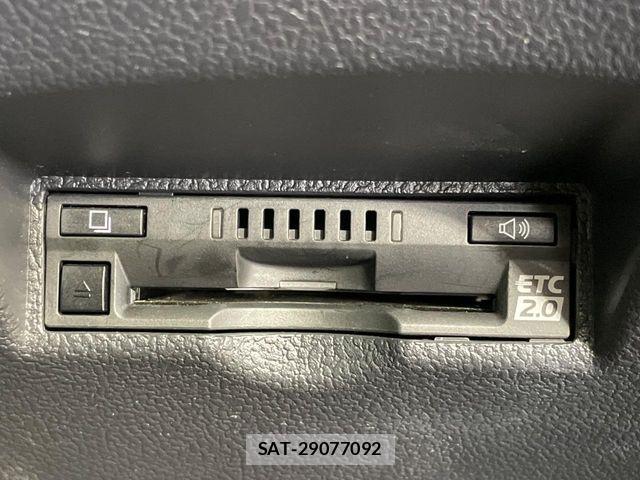 Toyota PRIUS 2018-02 6911237-6