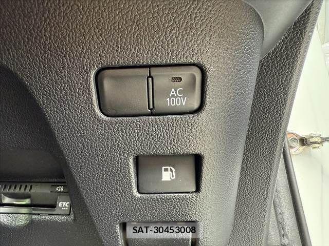 Toyota PRIUS 2020-08 6911242-23