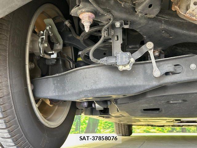 Toyota PRIUS 2020-08 6911233-19