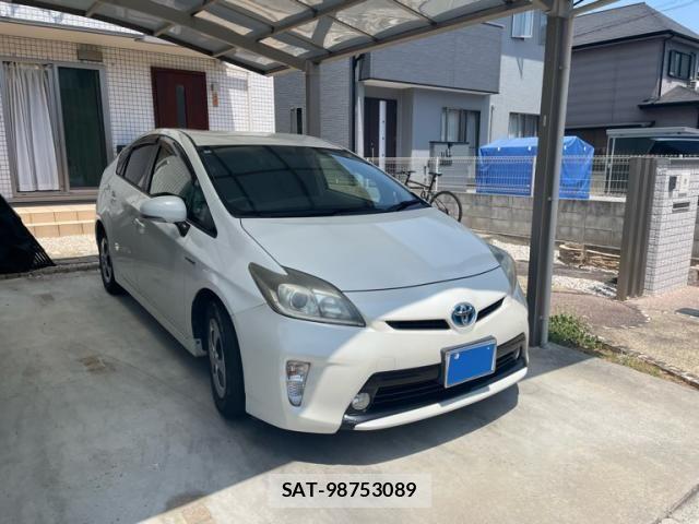 Toyota PRIUS 2012-07 6911442-1