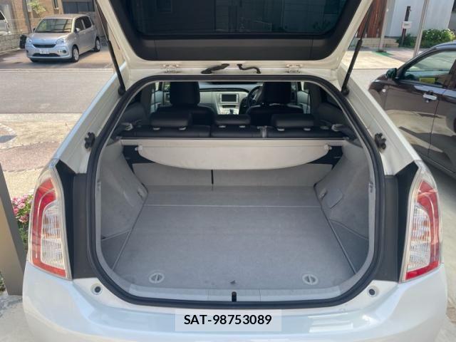 Toyota PRIUS 2012-07 6911442-6