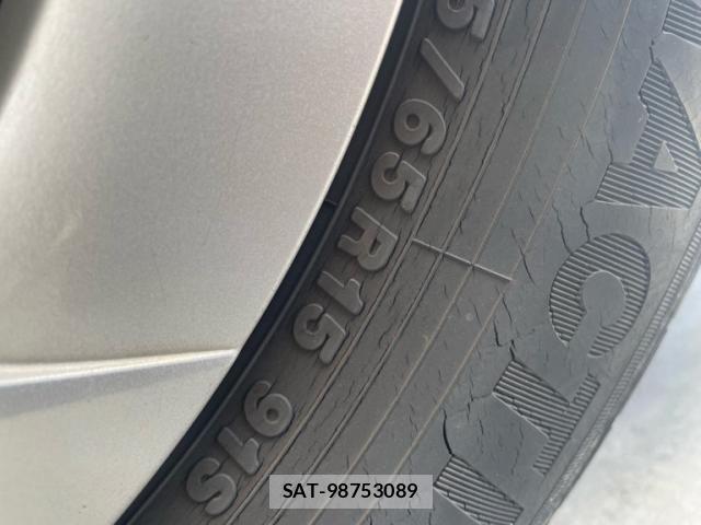 Toyota PRIUS 2012-07 6911442-8