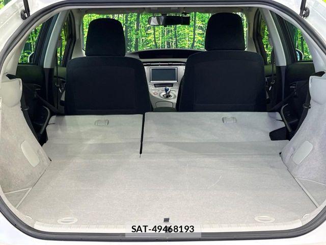 Toyota PRIUS 2013-10 6911333-9