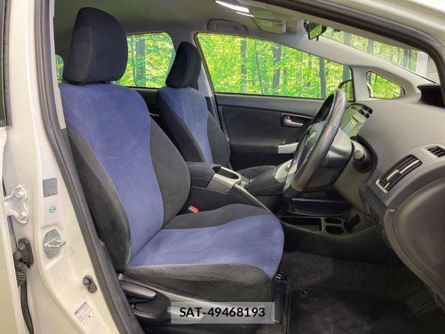 Toyota PRIUS 2013-10 6911333-7