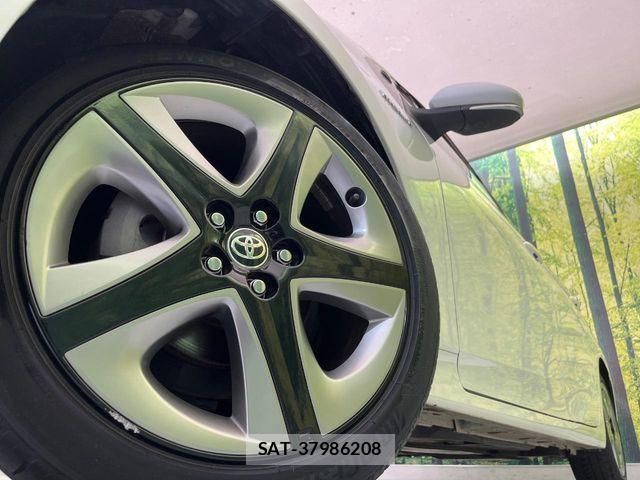 Toyota PRIUS 2021-03 6911268-12