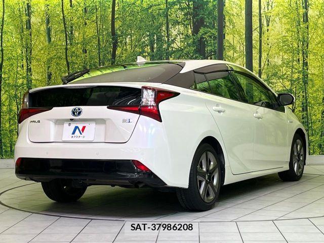 Toyota PRIUS 2021-03 6911268-16