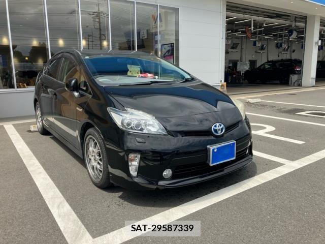 Toyota PRIUS 2013-12 6911448-0