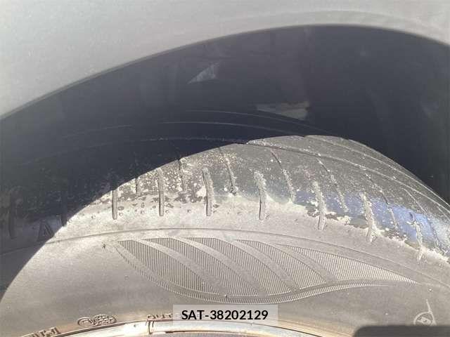 Toyota PRIUS 2023-05 6911231-10