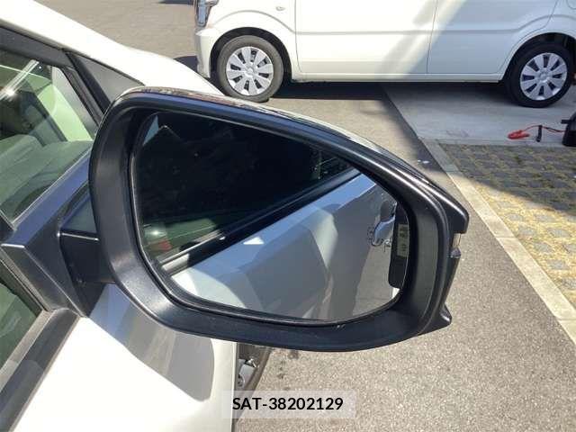 Toyota PRIUS 2023-05 6911231-13