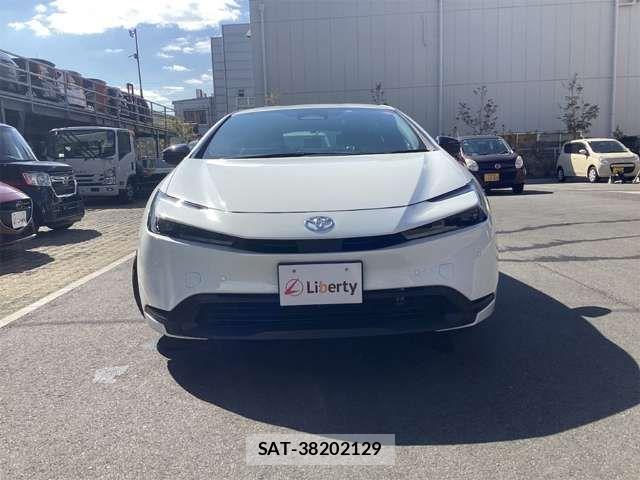 Toyota PRIUS 2023-05 6911231-7
