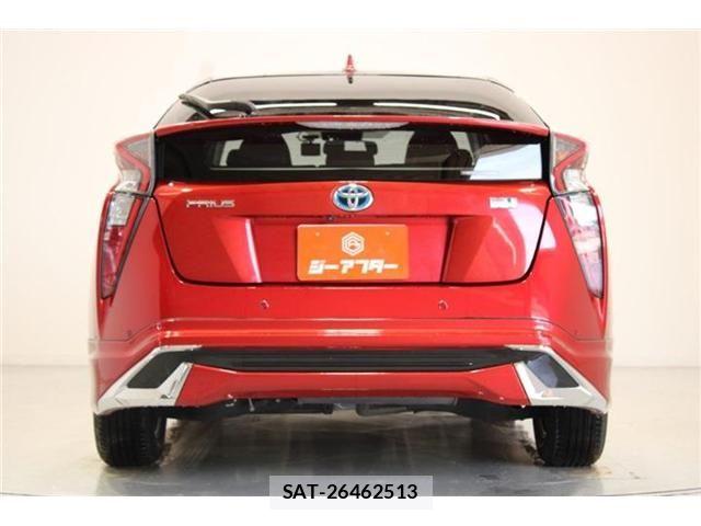 Toyota PRIUS 2018-06 6911279-10