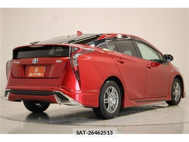 Toyota PRIUS 2018-06 6911279-11