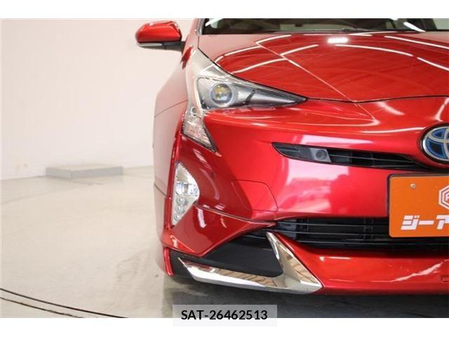Toyota PRIUS 2018-06 6911279-15