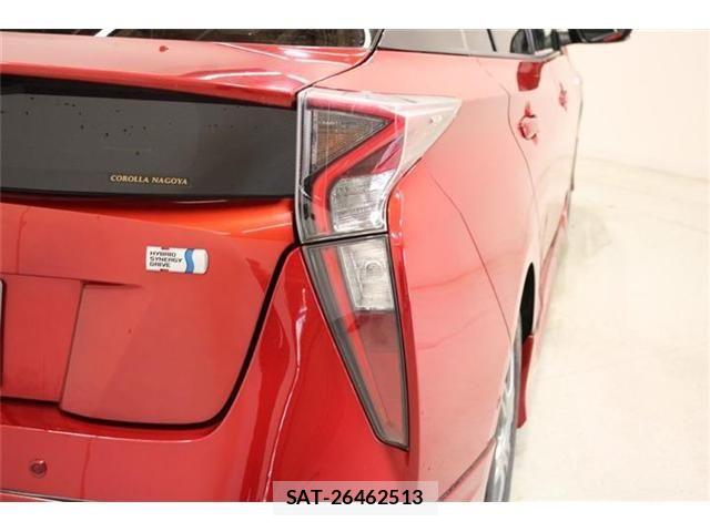 Toyota PRIUS 2018-06 6911279-17