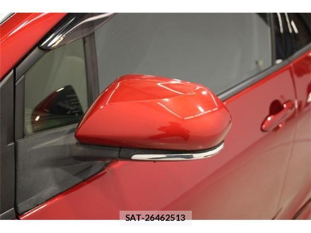 Toyota PRIUS 2018-06 6911279-19