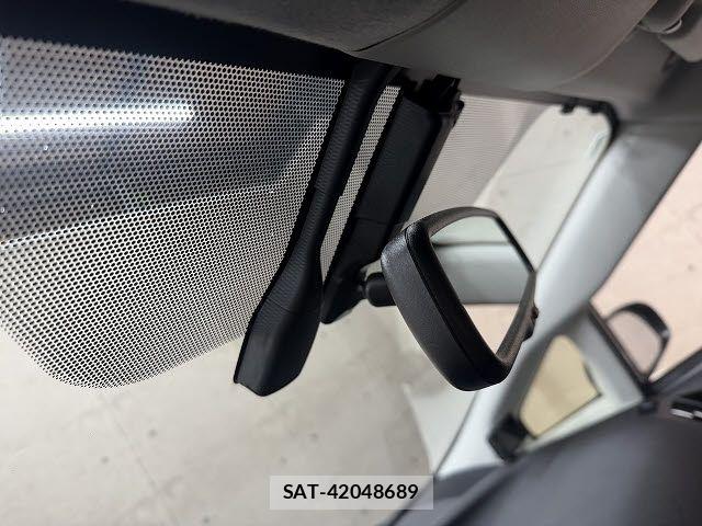Toyota PRIUS 2015-09 6911310-18