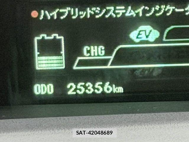 Toyota PRIUS 2015-09 6911310-21