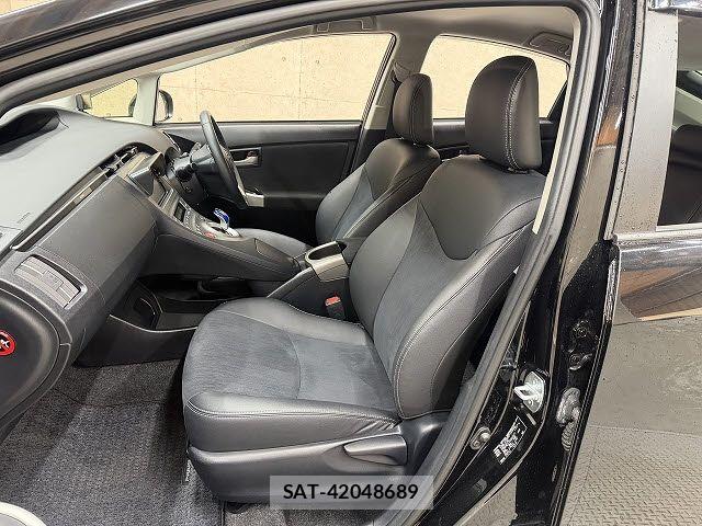 Toyota PRIUS 2015-09 6911310-8