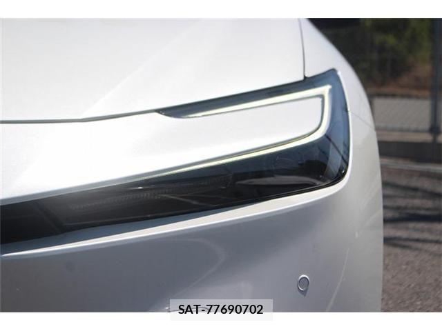 Toyota PRIUS 2023-03 6911226-15