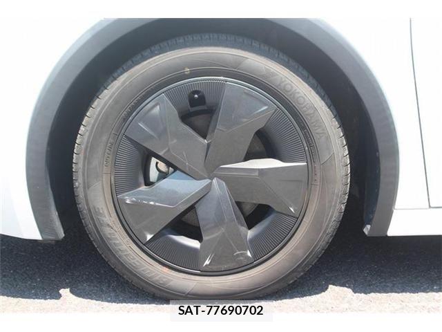 Toyota PRIUS 2023-03 6911226-23
