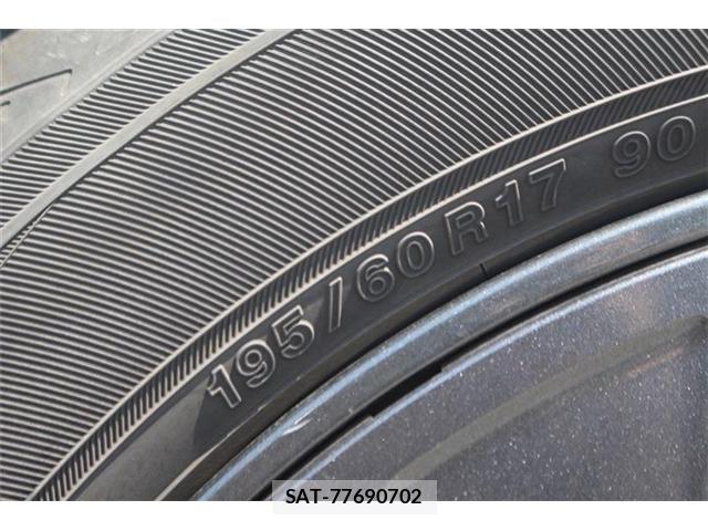 Toyota PRIUS 2023-03 6911226-24
