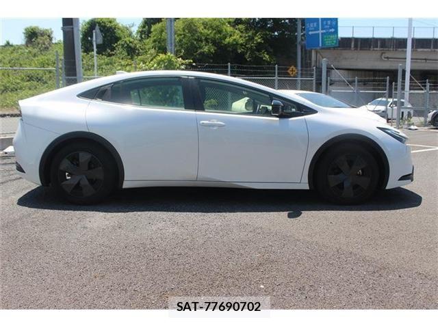 Toyota PRIUS 2023-03 6911226-8