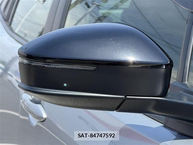 Toyota PRIUS 2023-03 6911227-29