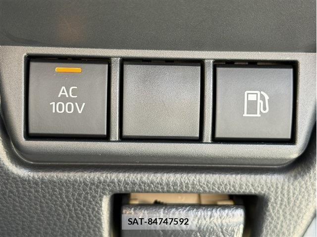 Toyota PRIUS 2023-03 6911227-6