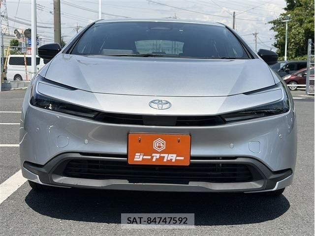 Toyota PRIUS 2023-03 6911227-7