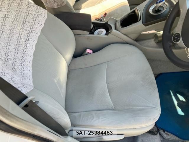 Toyota PRIUS 2011-06 6911476-9