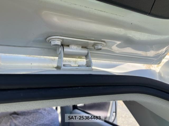 Toyota PRIUS 2011-06 6911476-23